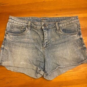 Kut from the kloth Fray short